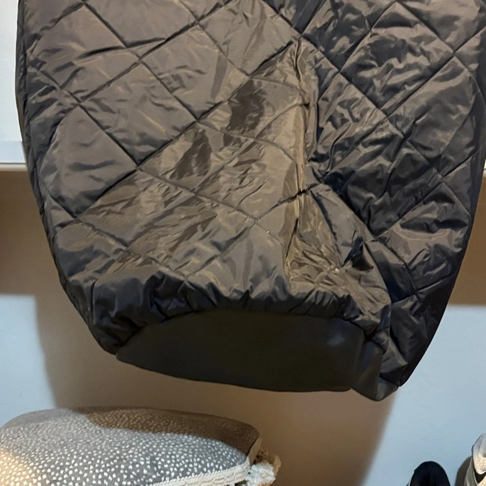 Amazon Black Quilted Comforter